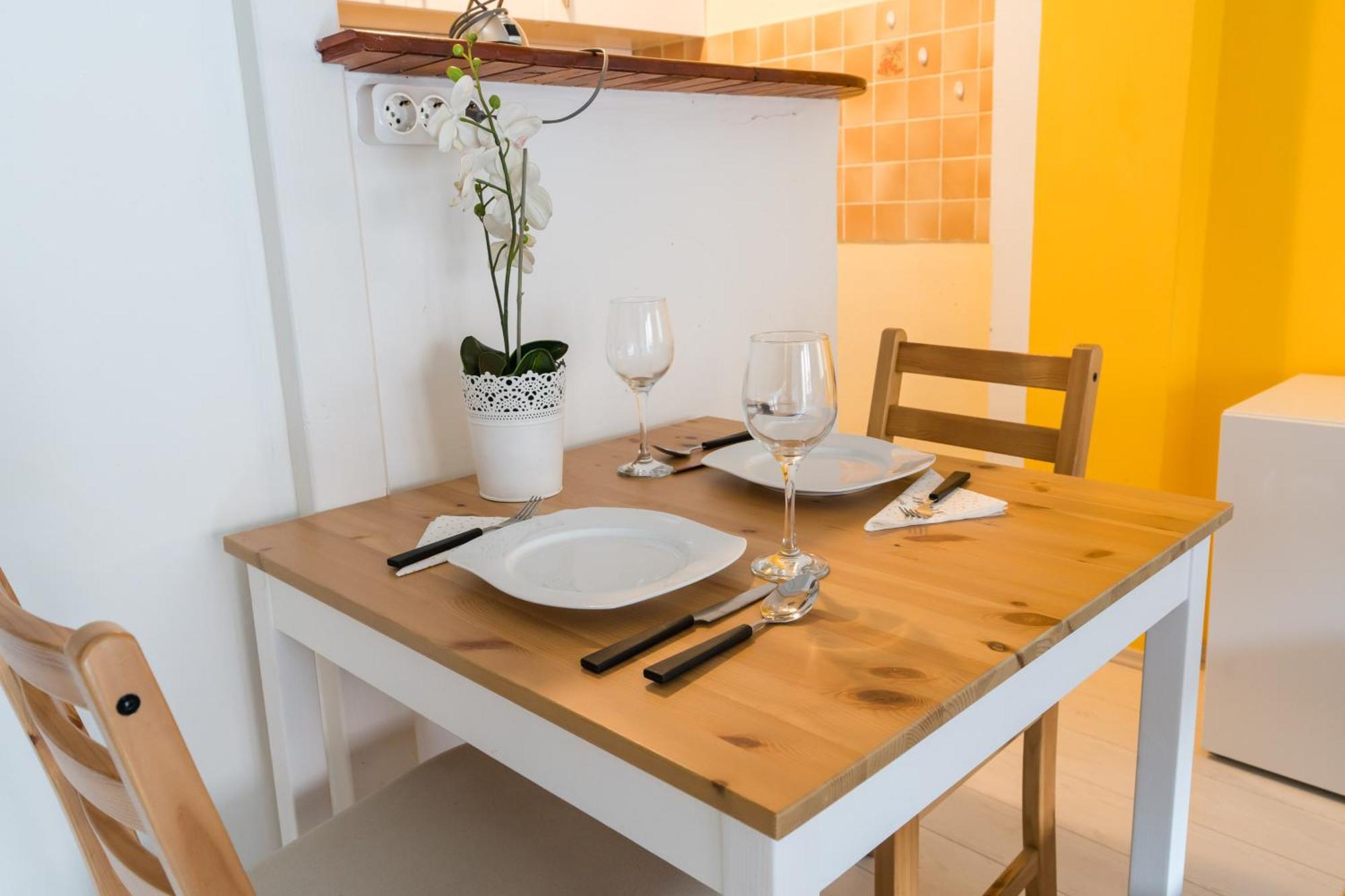 Sunny Studio With Balcony In Party District Budapest Ngoại thất bức ảnh